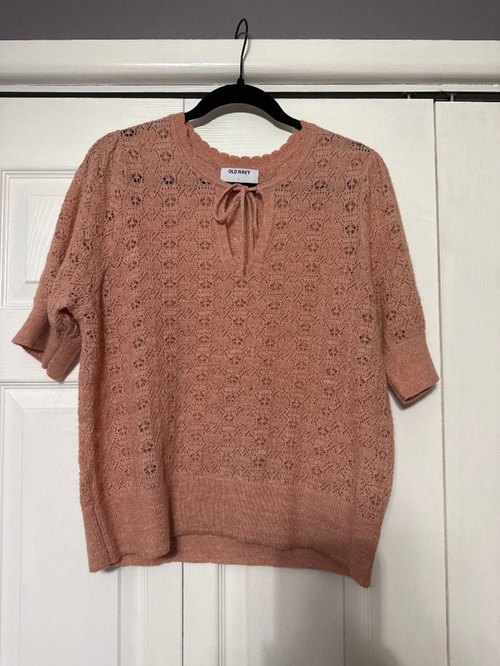 Short sleeve sweater